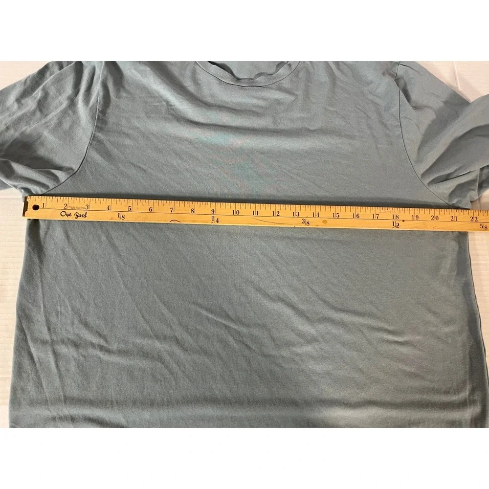 TravisMathew T-Shirt Mens Large Blue Gray Short Sleeve Crew‎ Neck Tee